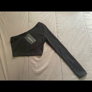 Pretty Little Thing Off the shoulder black top